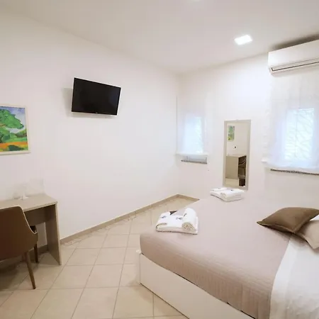 A Casa Di Angela 3* 普拉亚·阿马勒