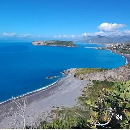 A Casa Di Angela 3* 普拉亚·阿马勒